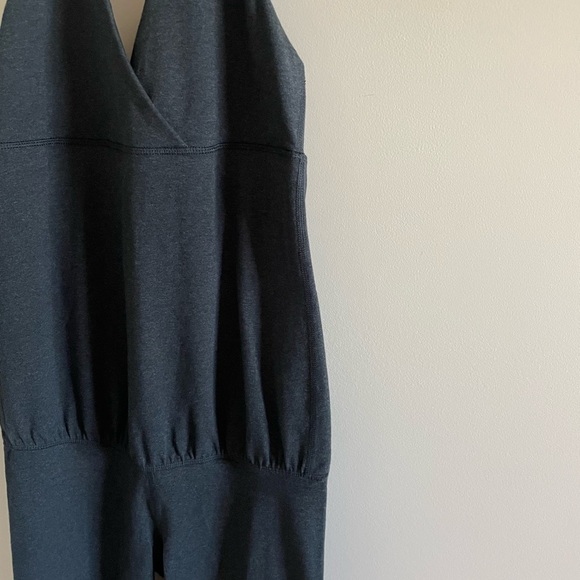 Lululemon Practice One Piece Charcoal Size Six - Picture 3 of 6